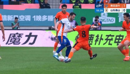 九游娱乐登录入口-4-1！耻辱送温暖！泰山队范戴克式防守致丢球，只踢8分钟好球！